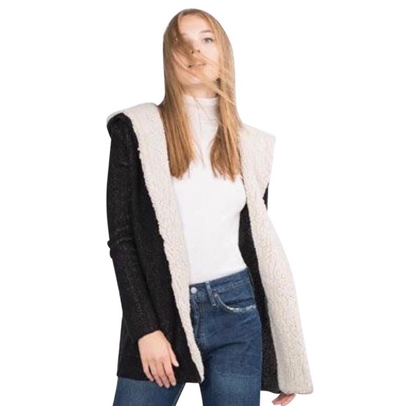 Zara Sweaters - Zara Fur Trimmed Cardigan